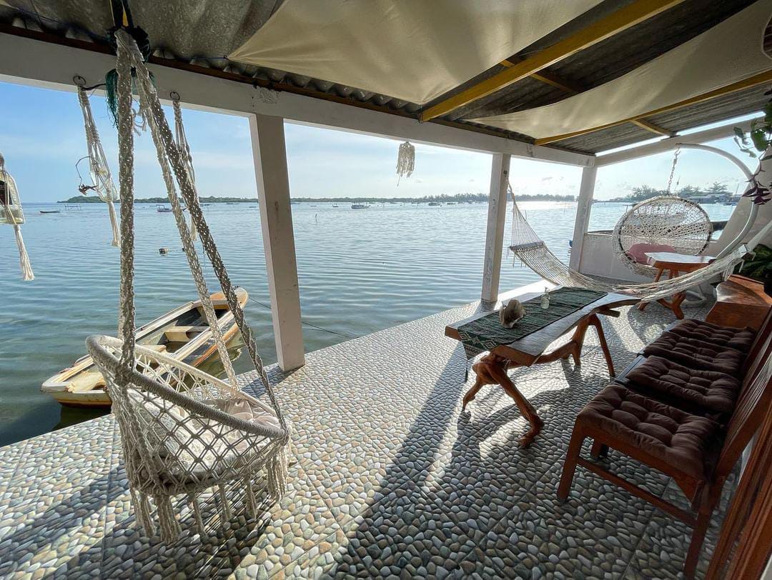 Loyal Friend (Pinggir Laut Pusat)